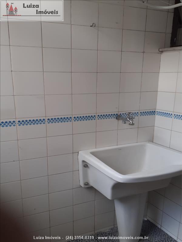 Apartamento para Alugar no Comercial em Resende