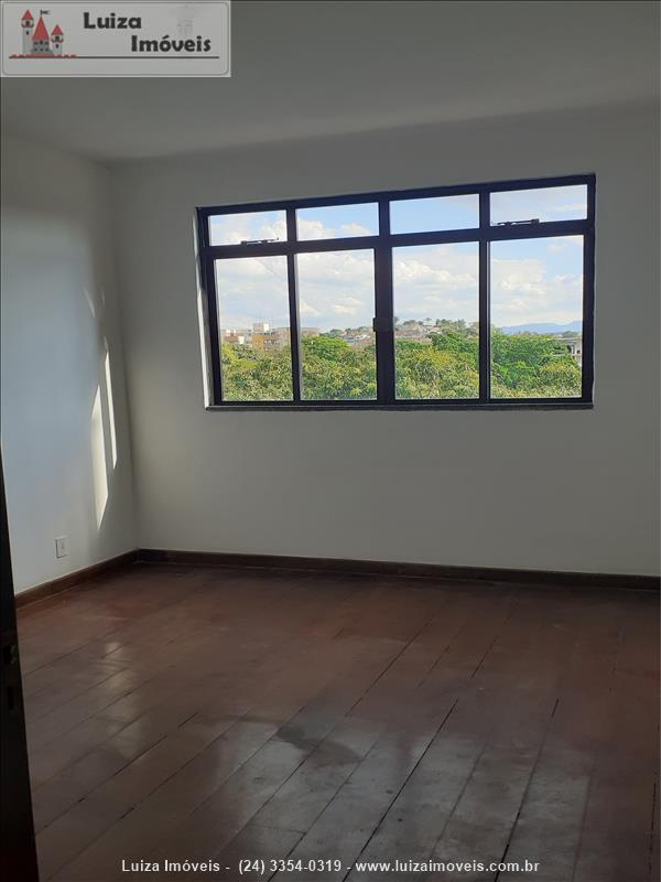 Apartamento para Alugar no Comercial em Resende