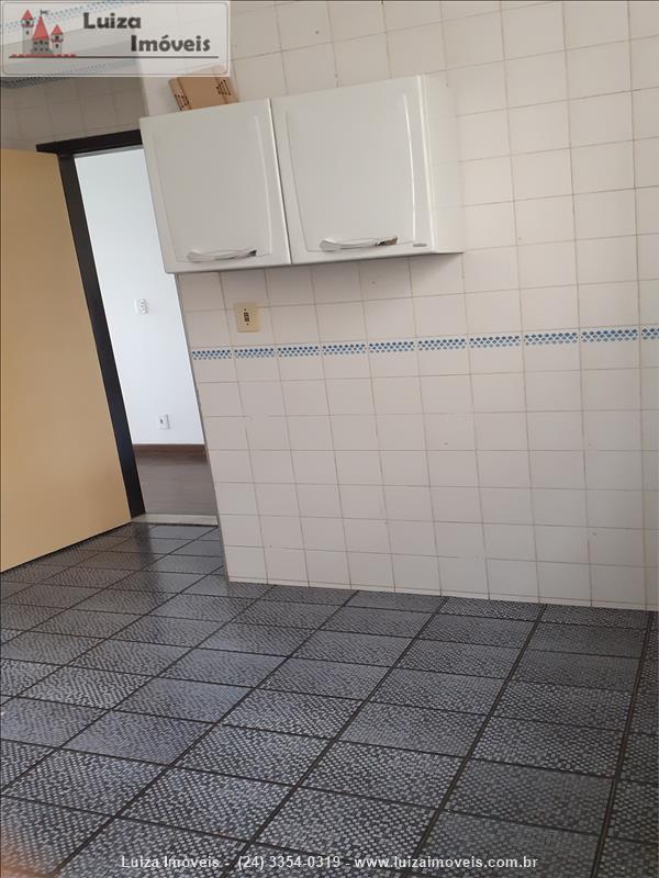 Apartamento para Alugar no Comercial em Resende