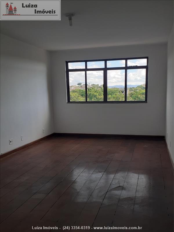 Apartamento para Alugar no Comercial em Resende