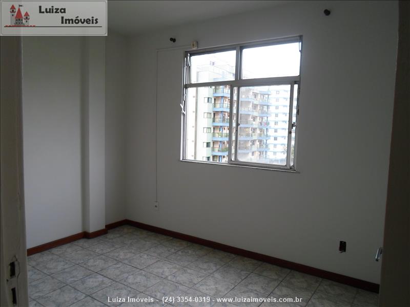 Apartamento a Venda no Comercial em Resende