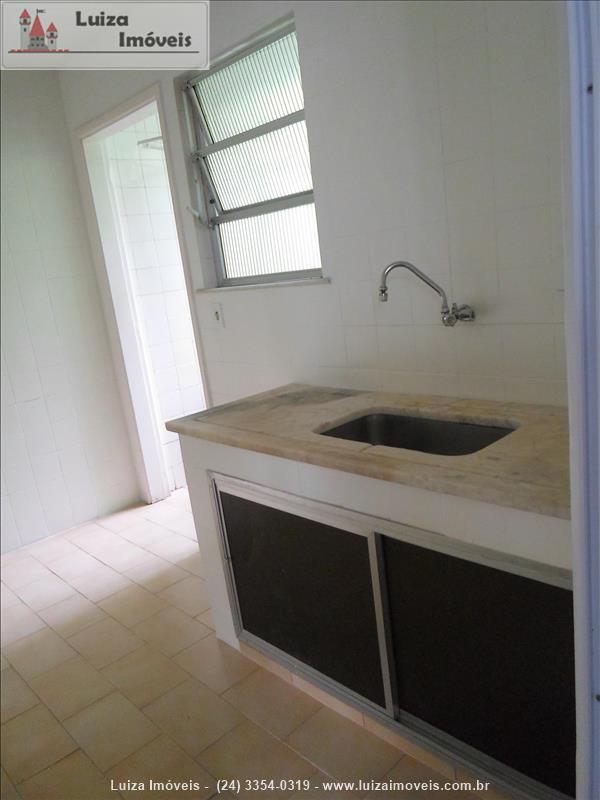 Apartamento a Venda no Comercial em Resende