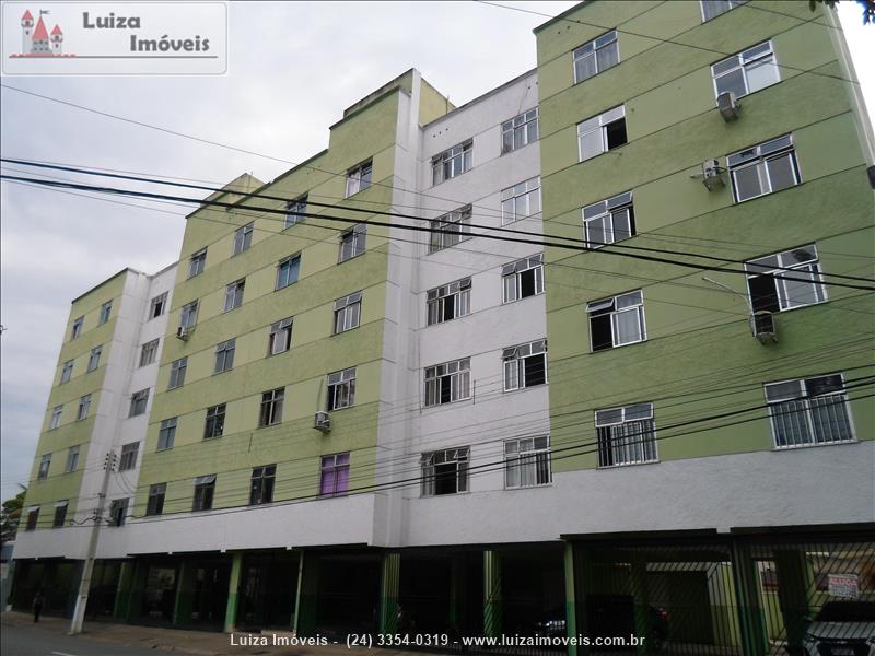 Apartamento a Venda no Comercial em Resende