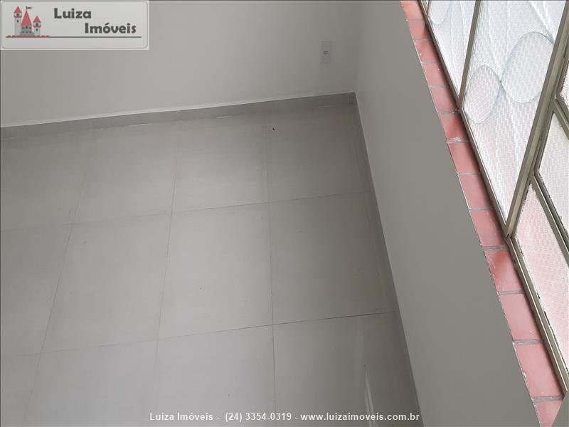 Apartamento para Alugar no Comercial em Resende