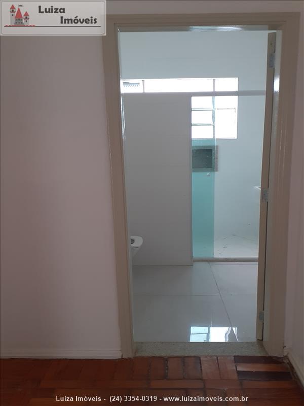 Apartamento para Alugar no Comercial em Resende