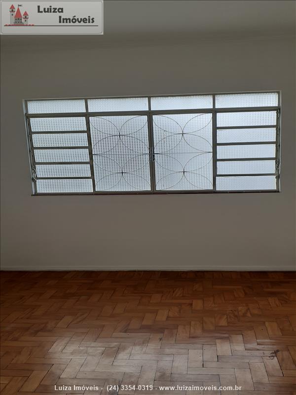 Apartamento para Alugar no Comercial em Resende