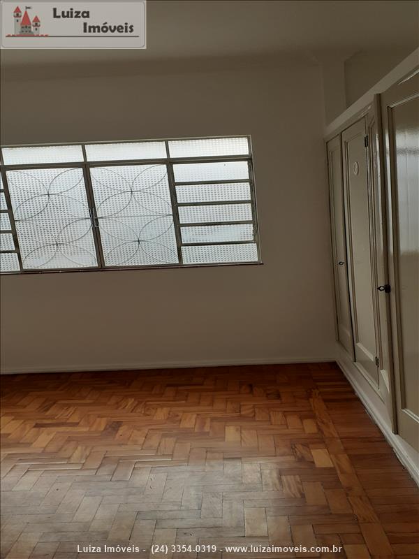 Apartamento para Alugar no Comercial em Resende